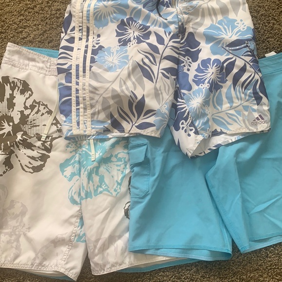 Lot of 3 swim trunks size 34